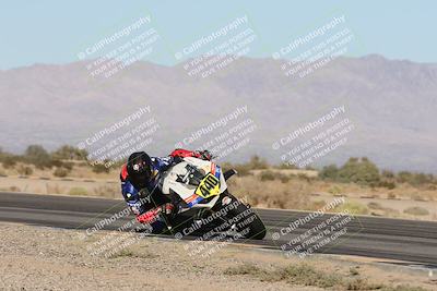 media/Nov-01-2025-CVMA (Sat) [[fc0f7531b8]]/Race 11-Amateur Supersport Open/